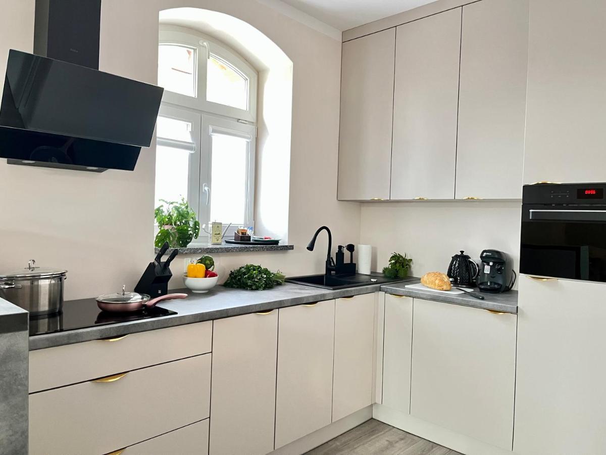 Apartamenty Lemon Pepper Jelenia Góra Exteriör bild